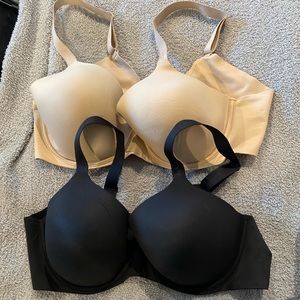 Aerie Smoothez Full Coverage 40C Two Bras